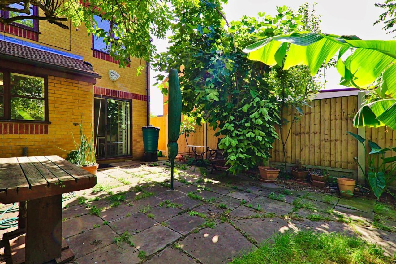 Harlinger Lodge Annexe London Kültér fotó